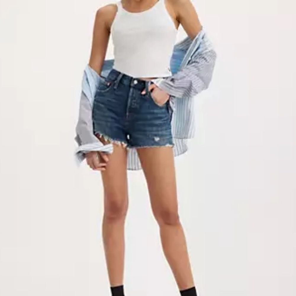 💘5xHP!💘 Levi’s | Cut Off Jean Shorts, Size 6